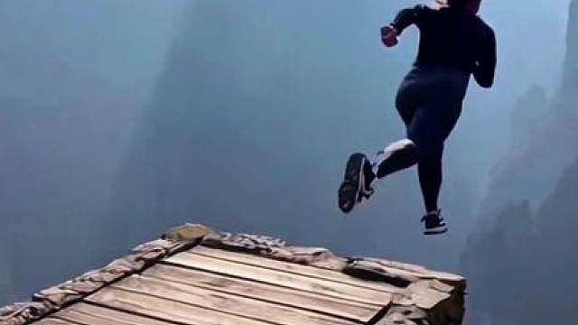 生命的意义在不断挑战自己，战胜自己！