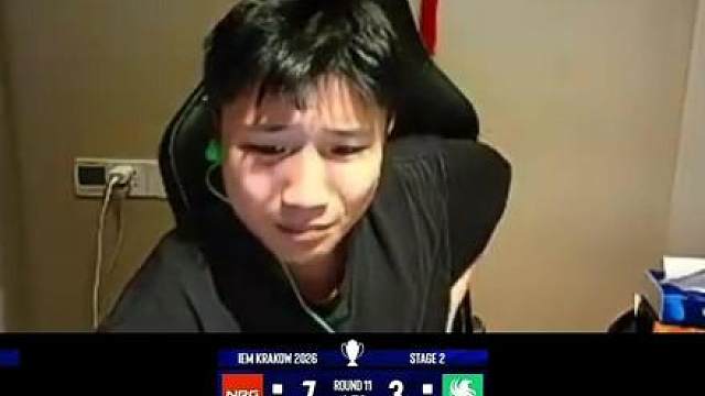 DANK1NG怒喷：法尔孔这是一个战队吗？ 就只要让monesy打的舒服就好了！