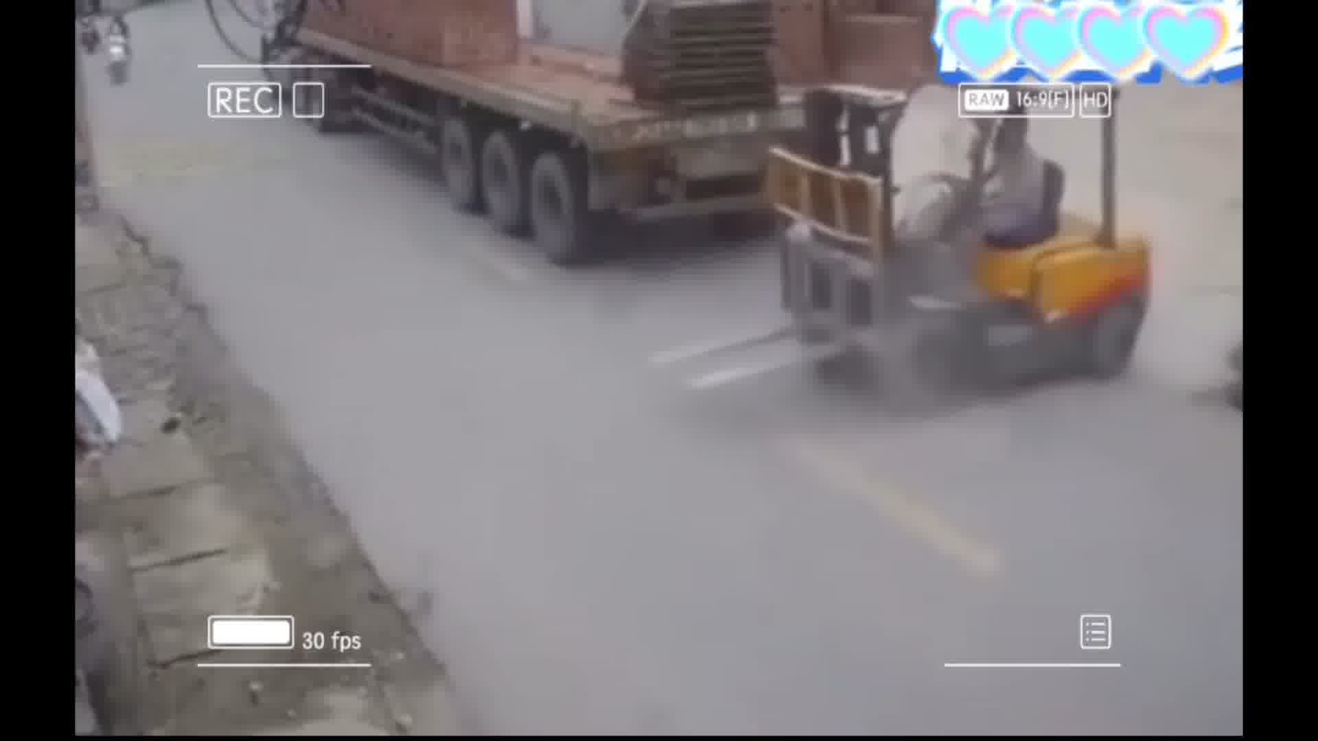 这种马虎的司机真是害死老板