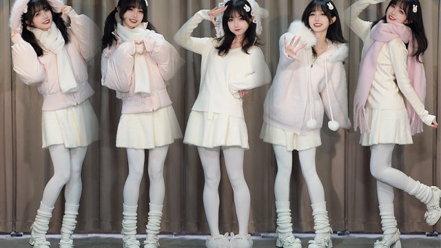 嘿嘿纯白真可爱，我要把你摸起球！o(v)o