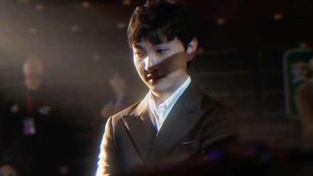 难受没见xiye直播可惜了。这阵容能和up跟lgd碰一碰吗？