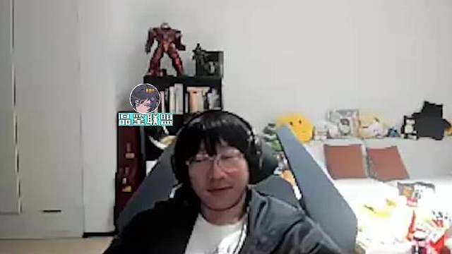 Ning：Uzi1000万热度吗？5000都正常因为他是Uzi，Theshy和Uzi是英雄联盟双神，