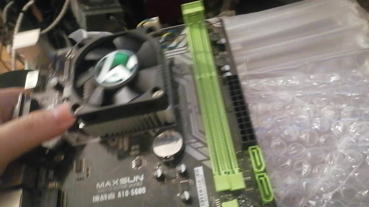 铭瑄 A10 5600M板U开箱