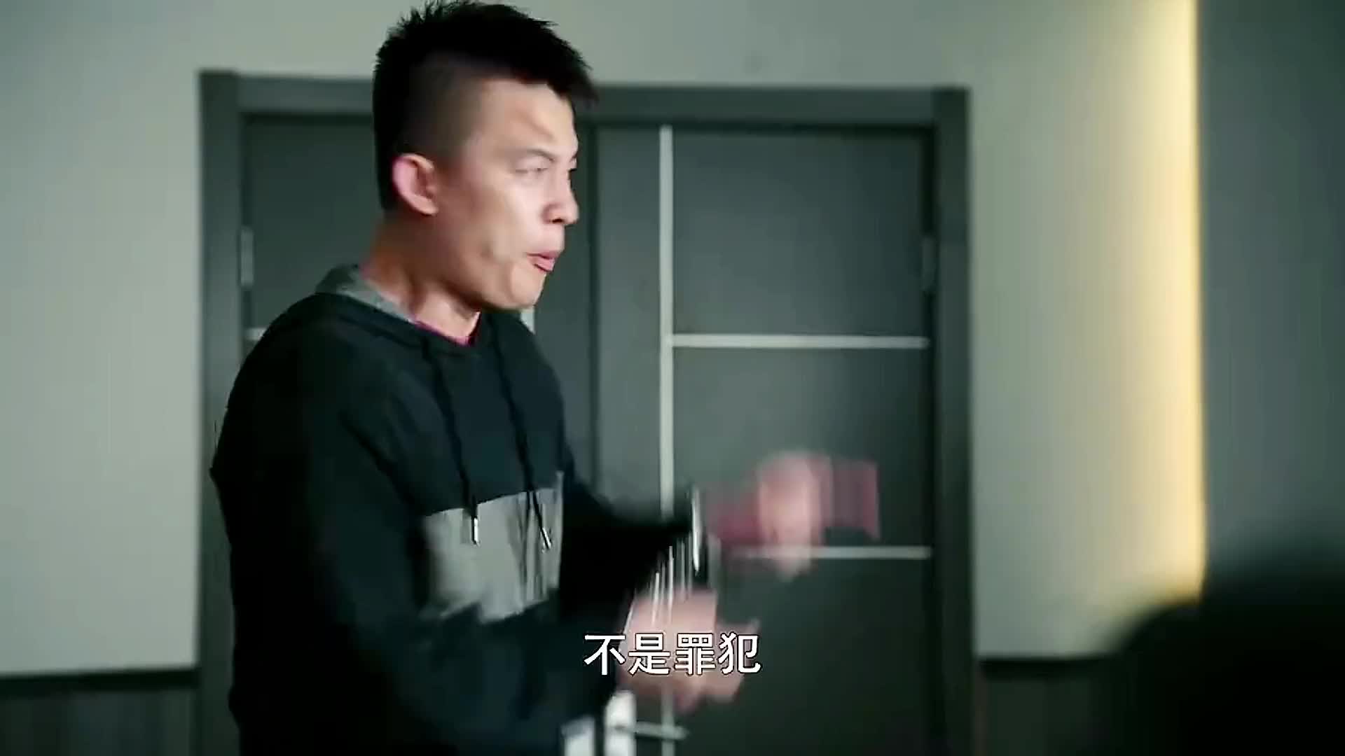 “哪有什么岁月静好，只不过是有人在为我们负重前行”