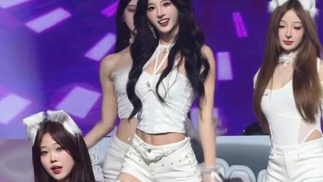 比巴掌先来的是姐姐的香气