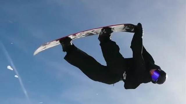 我凌于山壑万里 一生自由随风起