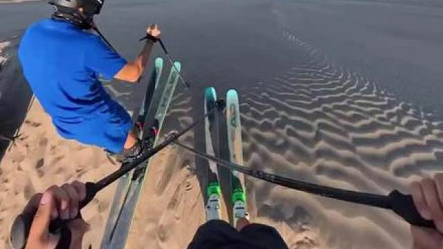 「依旧是走到哪滑到哪」