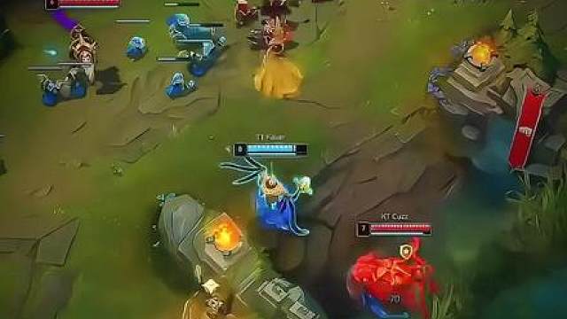 Faker逃跑之前不忘吃炮车