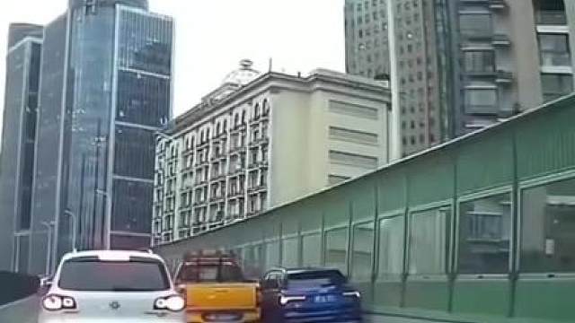 给蓝车司机点赞