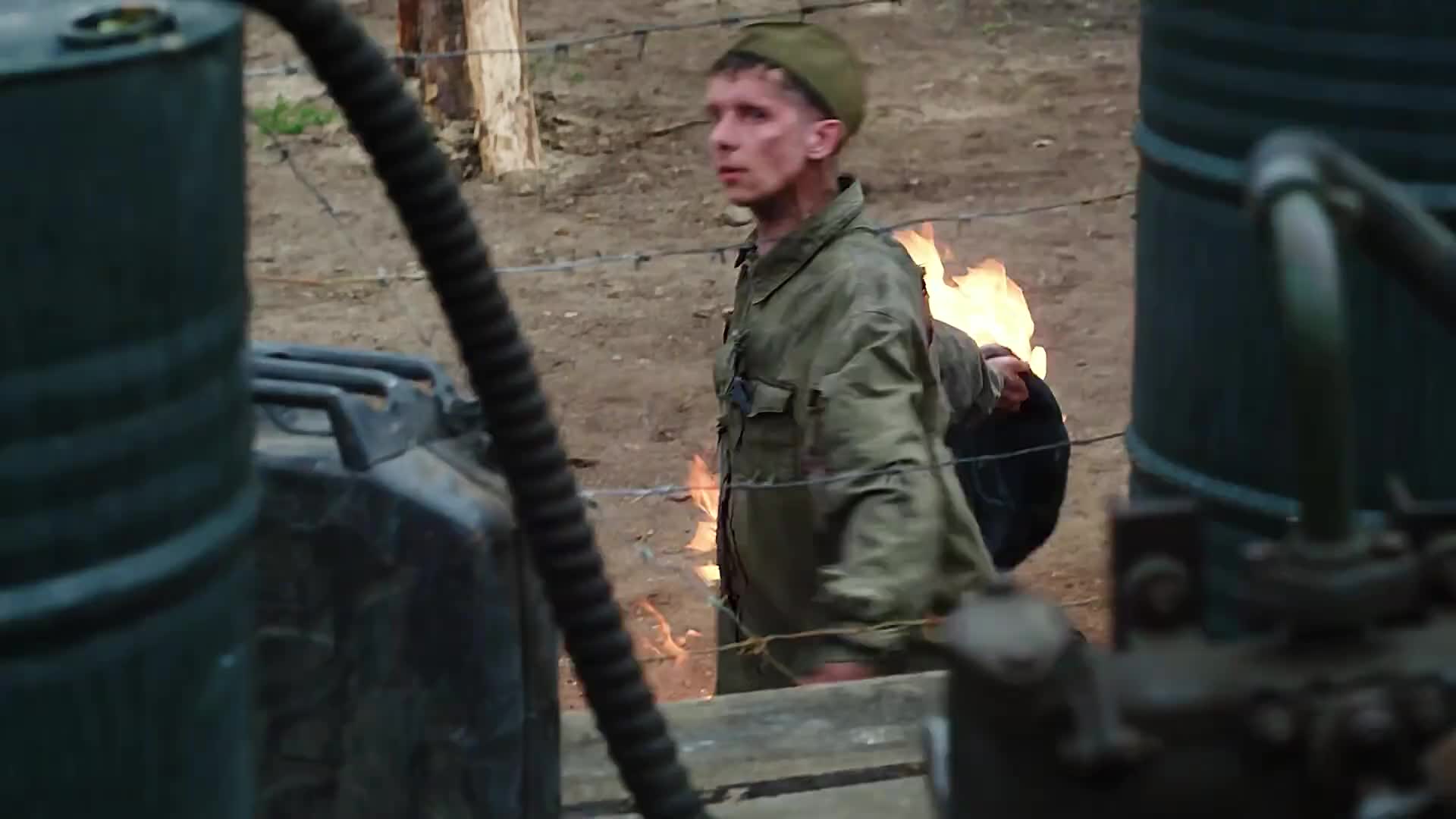 《红山》 苏联战俘发动暴动，双方展开激战