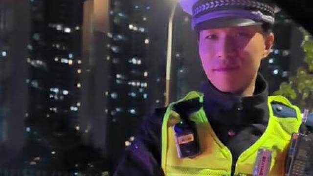 终于给我遇到一个帅的了结果紧张的话都讲不利索了