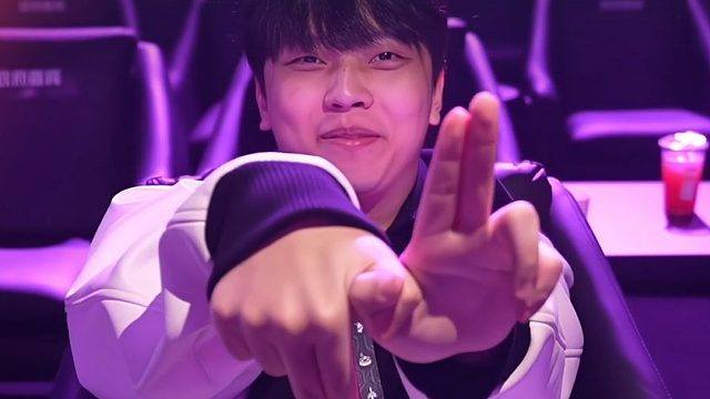 “康哥我来了” S1Mon现场助威EDG