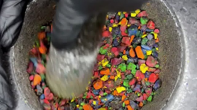 把蜡笔压成粘液