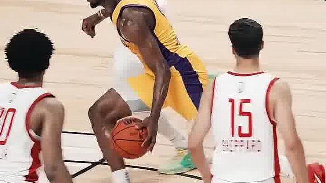 布朗尼突进内线抛投命中