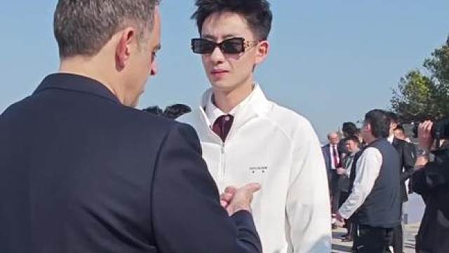 2026斯诺克世界大奖赛，奥沙利文与吴宜泽赛前交流