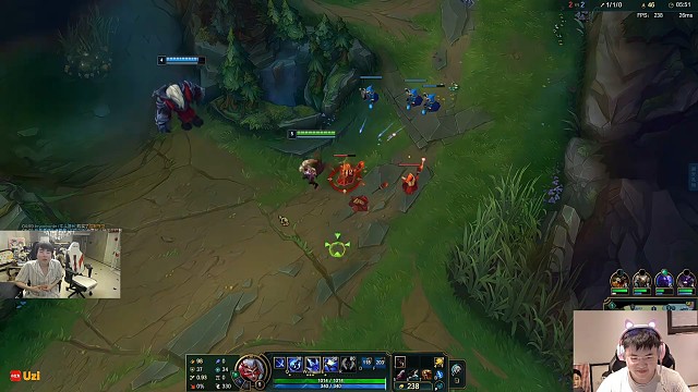 Uzi回归直播选出招牌VN，直接越塔爆杀对面看呆姿态