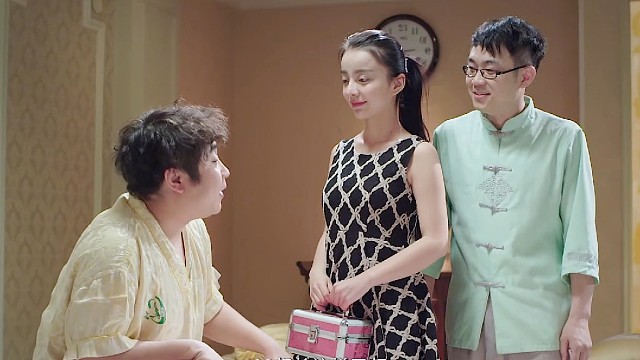 还有口气儿，继续上刑！#电影一雪前耻东北复仇喜剧  #电影一雪前耻