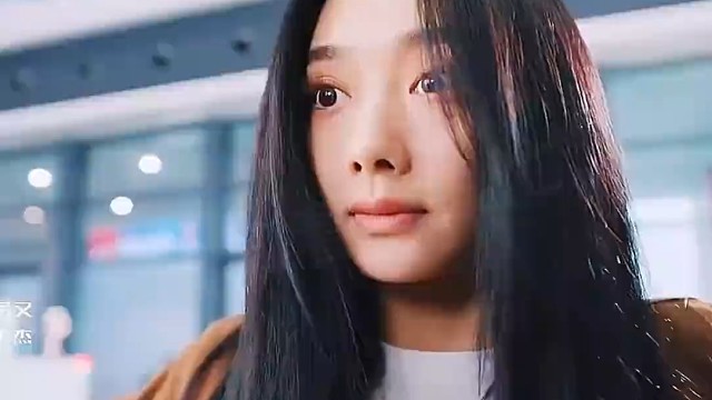 宝儿姐当着保安的面，把人推出去，竟然还如此松弛