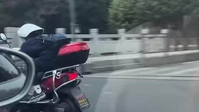 这是你们的朋友吗？