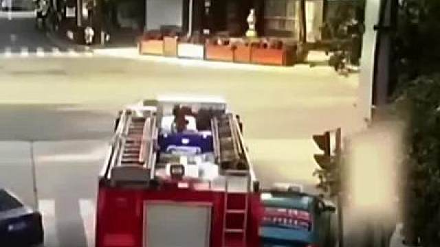 请别让“接客”，挡住“救命”！