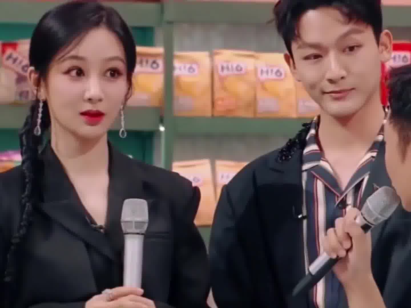 许仙买了顶帽子给白素贞