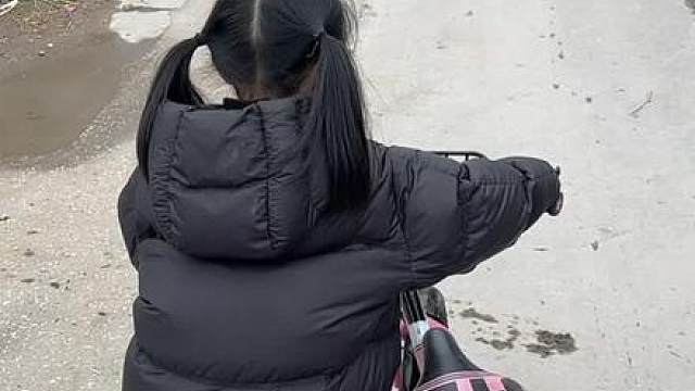 第一次见这样骑自行车的