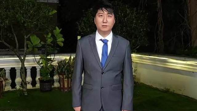 荣誉不是我的极限，而是你屏幕的极限——慎独y