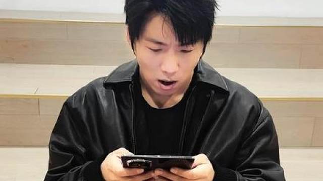 别听他的，我是王天放。这局我是好人，他才是那个带刀的“鸭子”。晚上六点，咱们直播间里，把话说清楚！