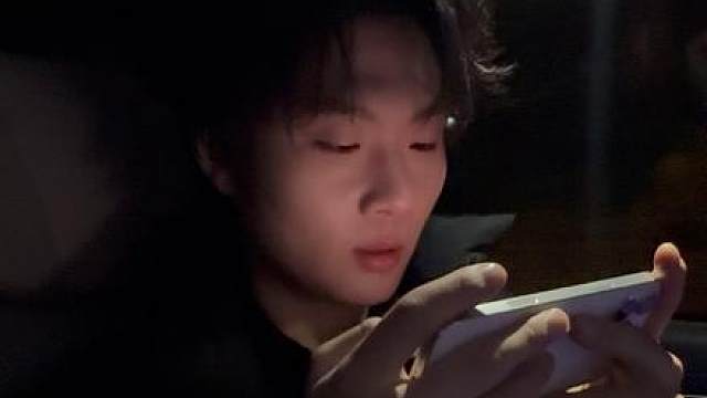 ？不能和高越玩了 心思写脸上