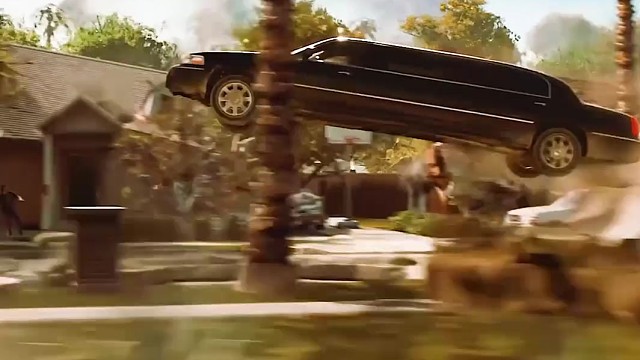 天塌地旋一瞬间，一家三口逃生