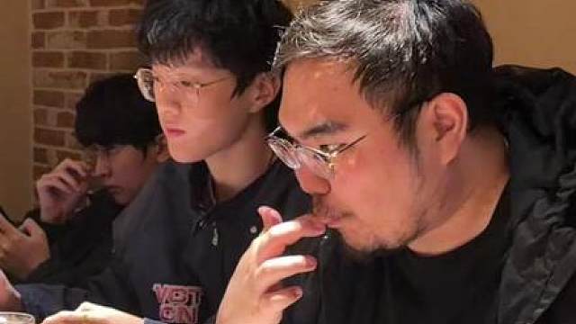 瓦禧日常 广州禧事簿 库存抖落之还是Rarga吃饭，快过年了，孩子吃得香吃得开心吃得劲比什么都重要！