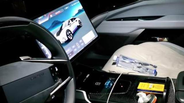 傲娇的高合宝贝