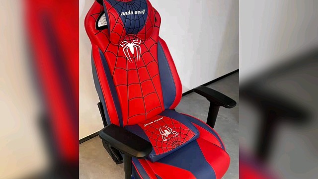 从电竞椅到人体工学，后面发展到加热通风按摩，3000到如今捡漏网咖倒闭的电竞沙发，200就能解决痛