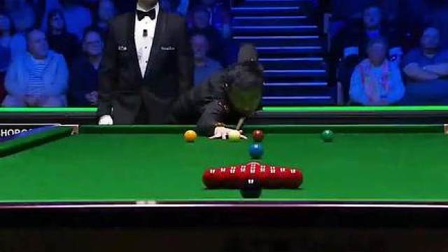 四连鞭超级大逆转！赵心童绝境下状态回升疯狂反击，斯莱瑟崩溃了