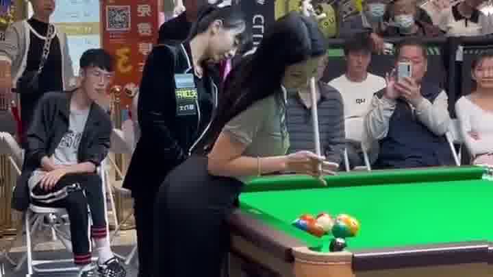 什么玩意咣当一下子  ​