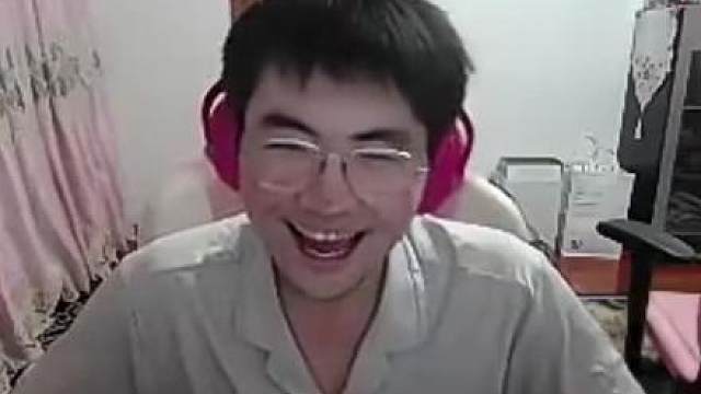 小老师与严党开船被严党众人追着砍？好不容易跑掉结果被狼人单杀