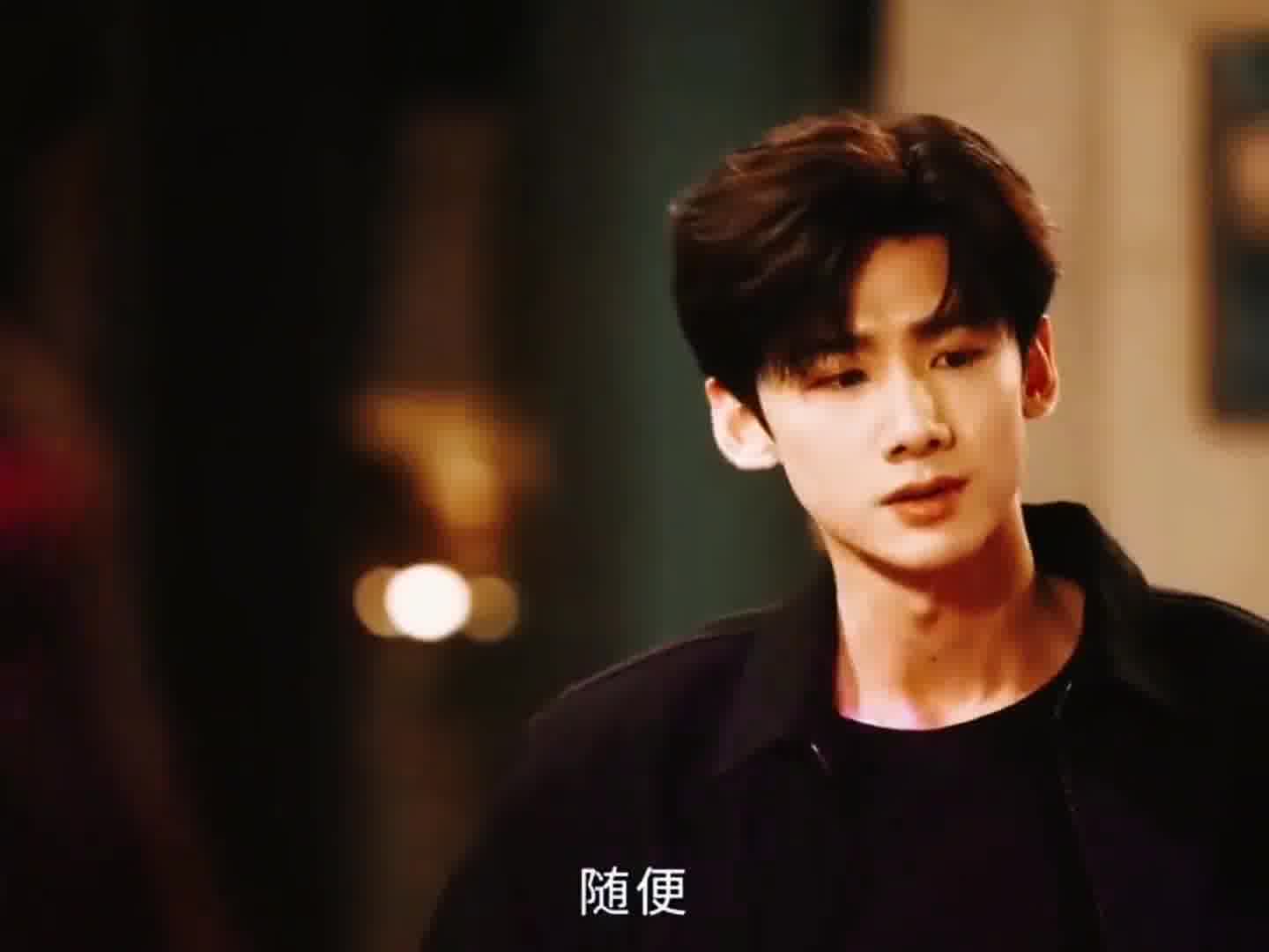 美女破防了，走美女的的路让美女无路可走