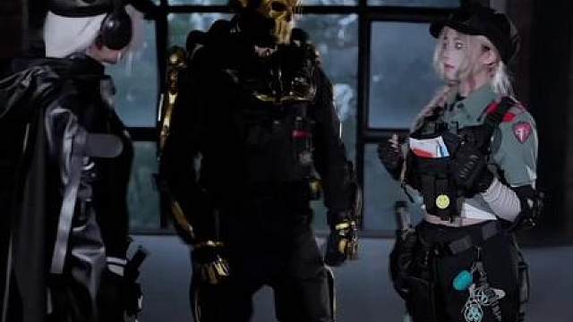 今天认识一个打三角洲的女生 操作很菜 玩的女医 明显是个吉祥物 看她操作呆呆的 但是她好努力 一玩就是十个小时 看着她坚定的态度这么执着努力的女生我真的不忍心 希望有个好心人带带她 我有这个女生id