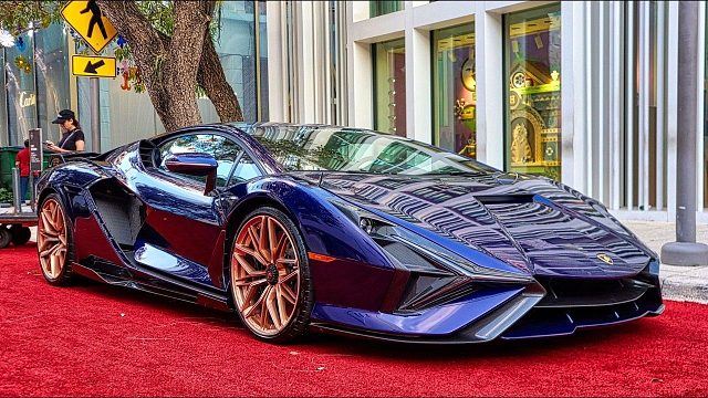 【4K60帧】漫步超级跑车天堂：2026年迈阿密老爷车展，欣赏价值超过1亿美元的豪车阵容 作者：