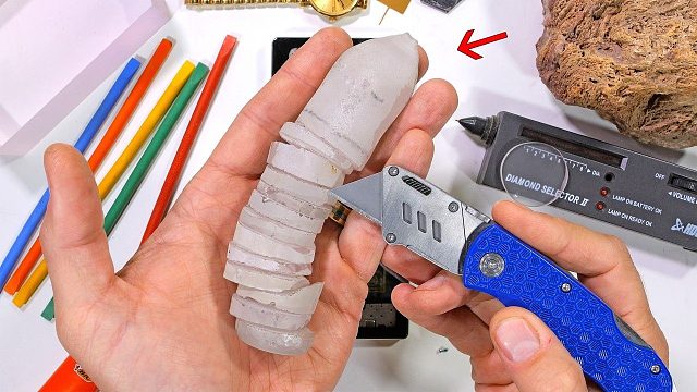 【4K60帧】杀手哥对 红魔11Pro臻金传奇限量典藏版手机 耐用性测试与暴力拆解 作者：Je