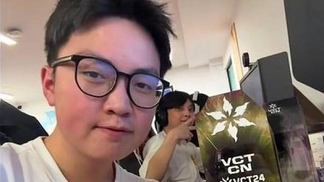 康康和simon久违的双排 ，幽邃地窟再现坠崖名场面？