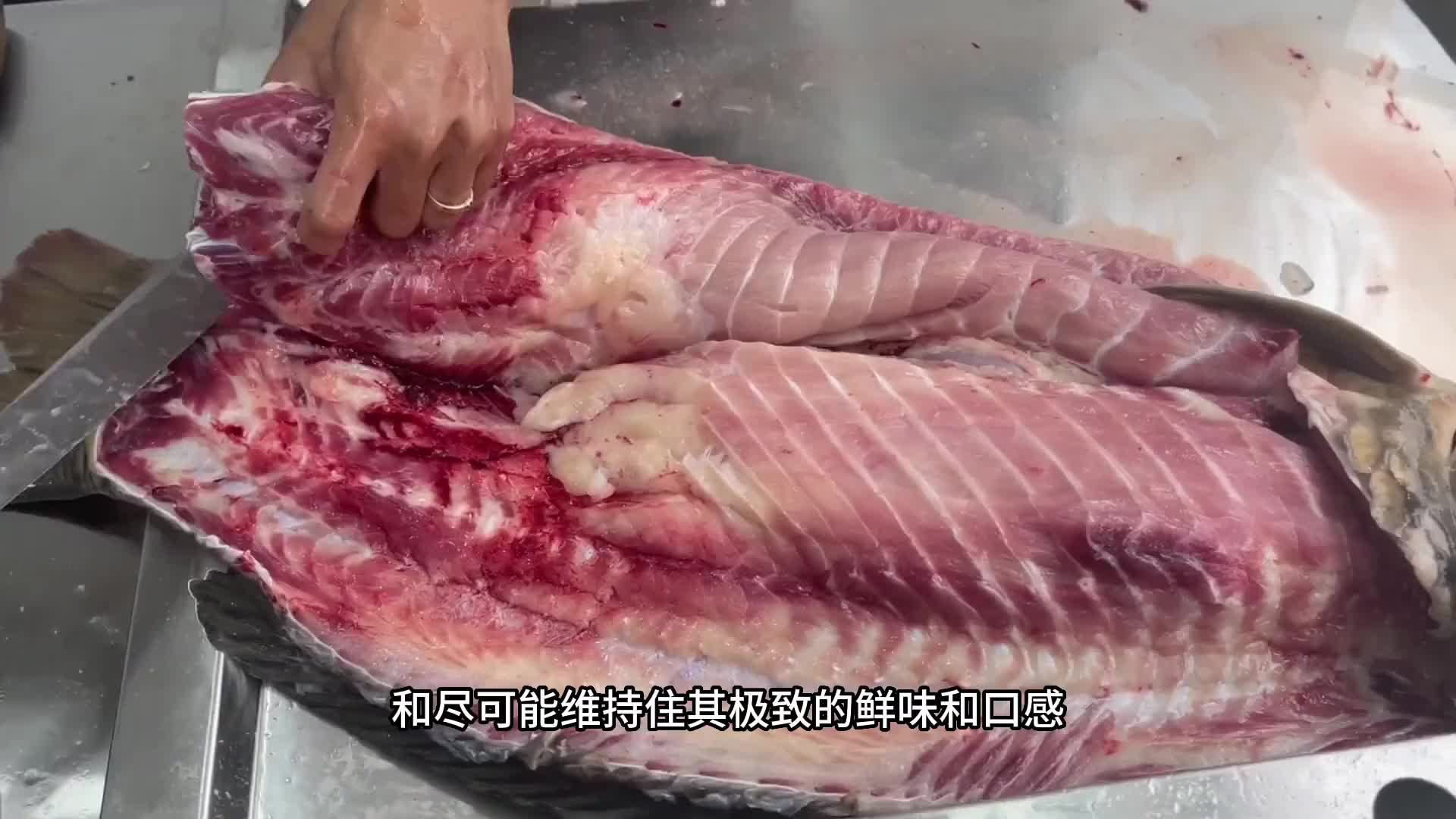 养殖比纯野生贵上十几倍的脆肉鲫鱼，是真的鲜甜。