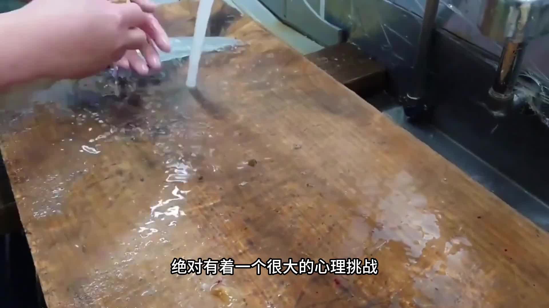 能挑逗味蕾的带子刺身，真的能鲜到舌尖打转。