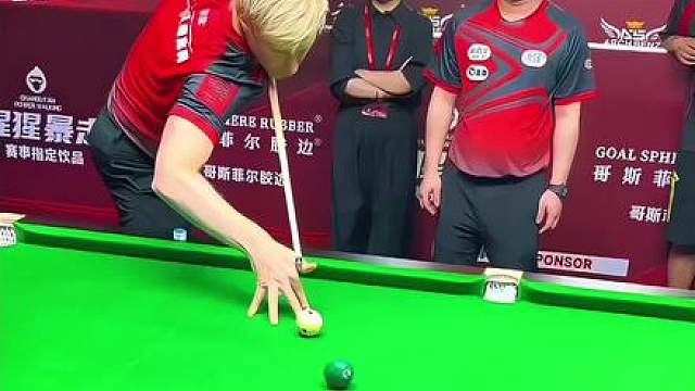 斯诺克选手罗伯逊学跳球有多快？