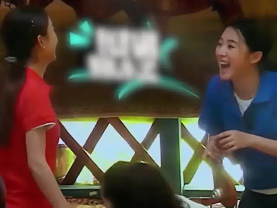 当赵丽颖和张含韵互相调侃