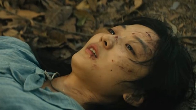 女孩被富二代糟蹋，导致怀孕还一直被骚扰，太可怜了