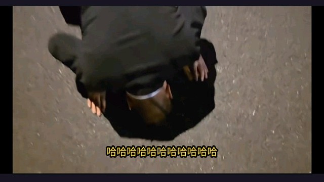 【小小小酷哥】这哥们儿真实诚啊！给包华子就磕头！