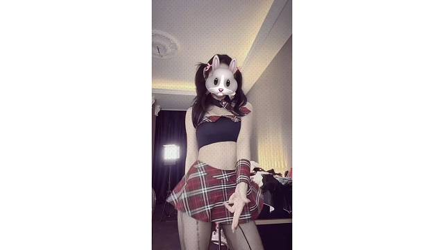 反正你也没老婆 叫我一声老婆怎么啦