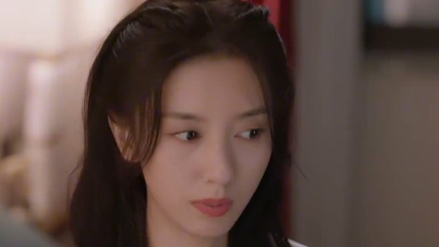 这场面属实是有点尴尬了