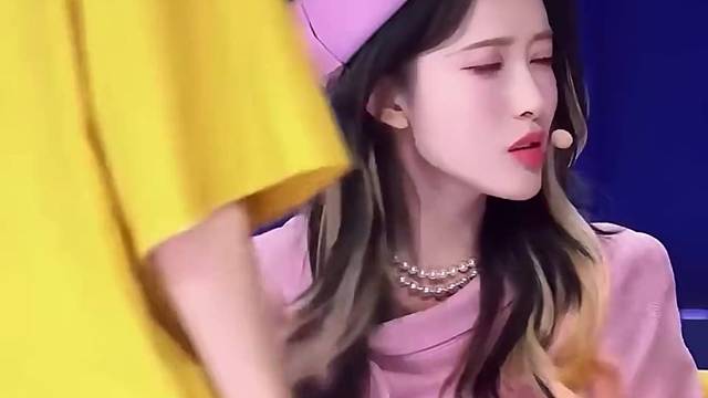 这耳朵是咋回事？